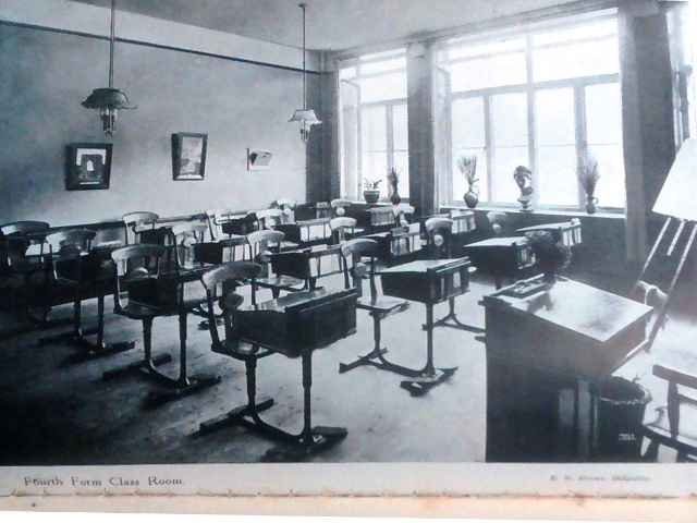 images/Fourth_Form_Classroom_1912_web.jpg