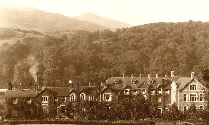 Dr Williams' School Building, photo courtesy of Judges